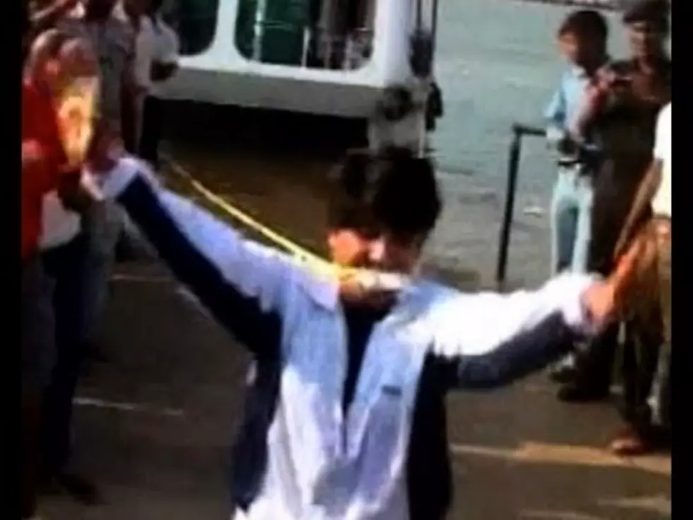 Man Pulls Cruise Ship With His Teeth [VIDEO]