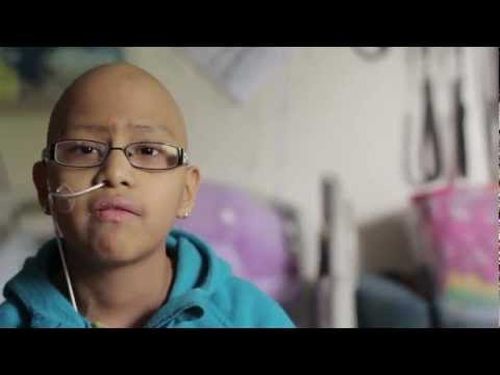 Young Cancer Patients Sing Kelly Clarkson’s ‘Stronger’ [VIDEO]