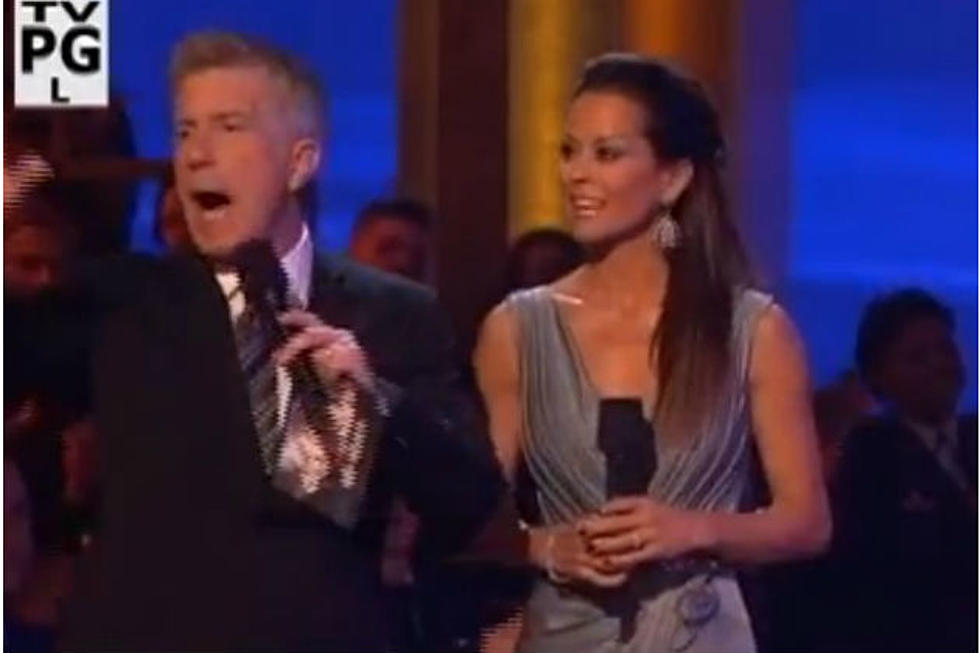 DWTS Technical Fail – Tom Bergeron Recovers Hilariously [VIDEO]