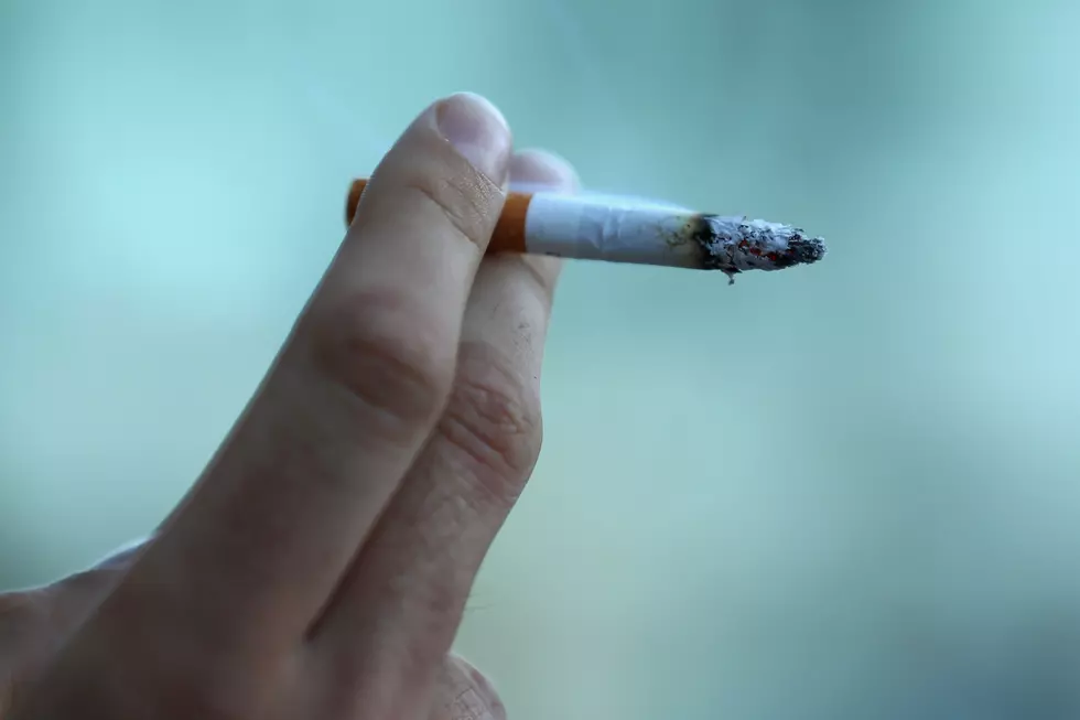 Genesee County May Hike Legal Smoking Age to 21