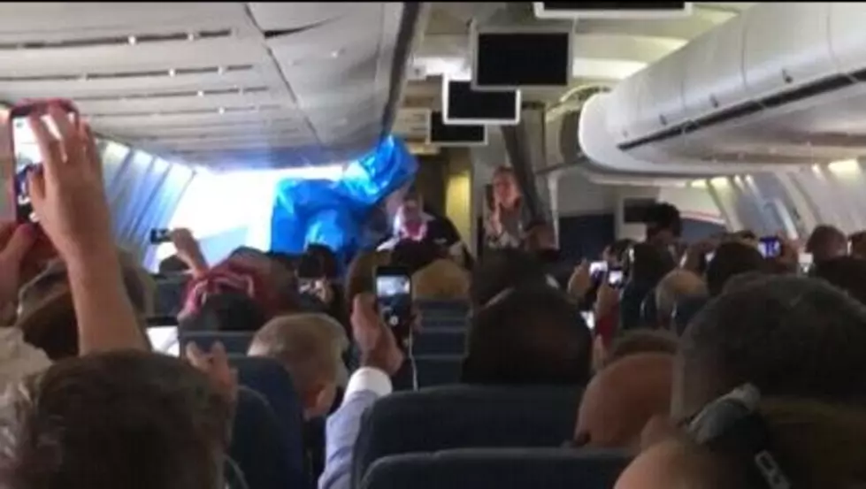 Ebola Scare on US Airways Flight [VIDEO]