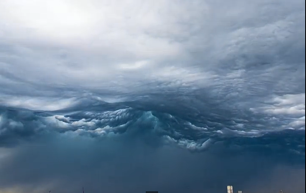 Time-Lapse Video of ‘Wave’ Clouds [VIDEO]