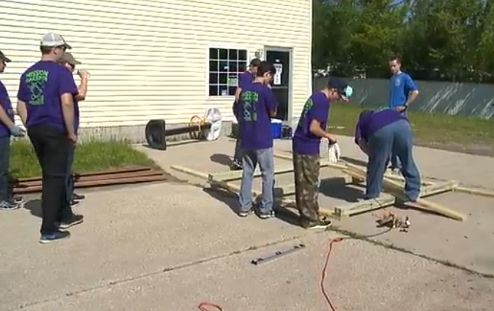 Kids Give Back to Community During ‘Mission Makeover Week’ [VIDEO]