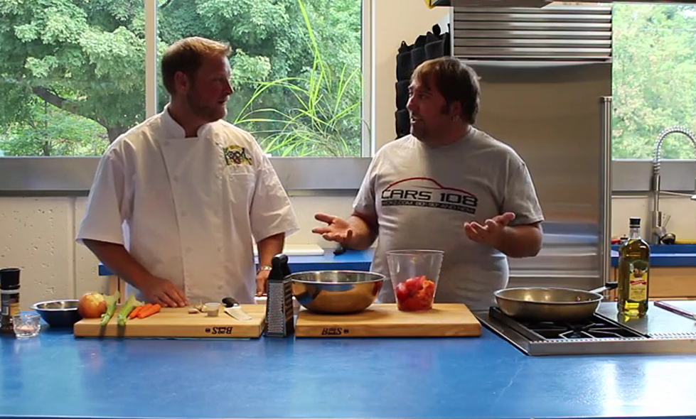 Make A Basic Marinara Sauce Fast! Cooking With Cars, Episode 12 [VIDEO]