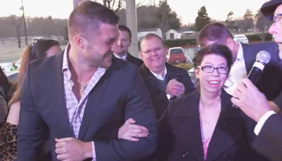 The Good News: Tim Tebow Organizing Proms For People With Special Needs [VIDEO]