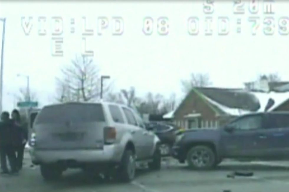 Detroit Mom Crashes, Abandons Kids in Stolen Car [VIDEO]