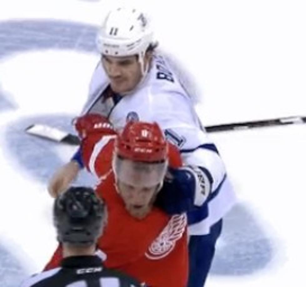 Hockey Fight That Didn’t Happen, Solid Chicken Dance Broke Out [VIDEO]