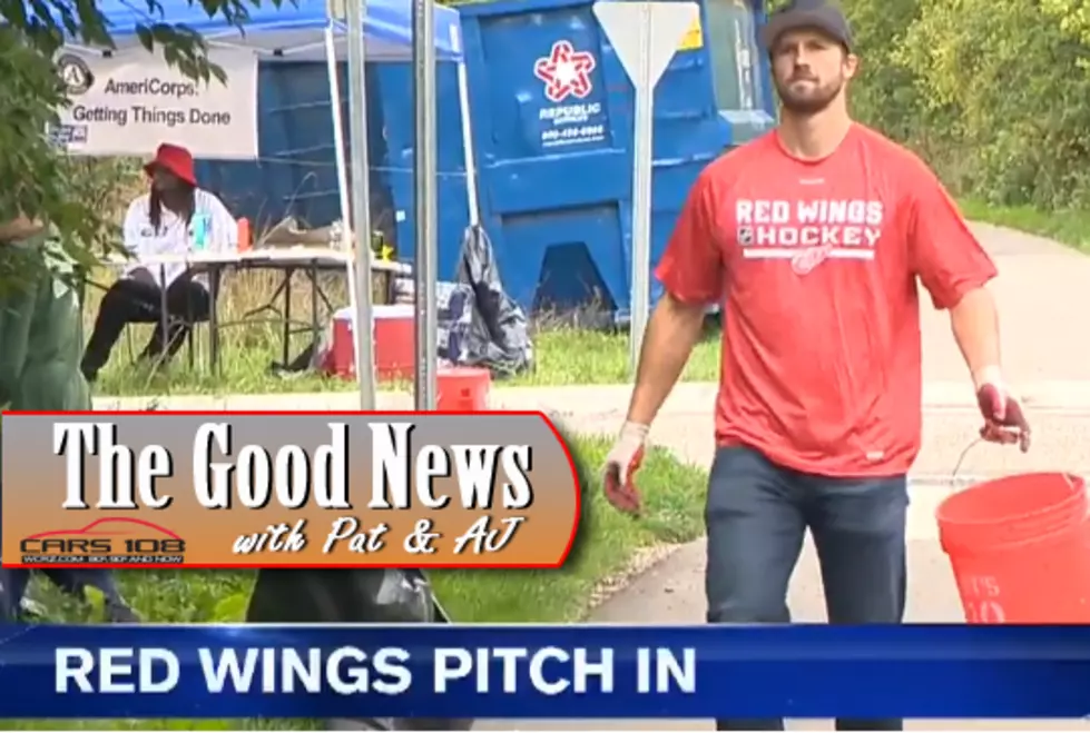 Red Wings Players Volunteer in Flint – The Good News [VIDEO]