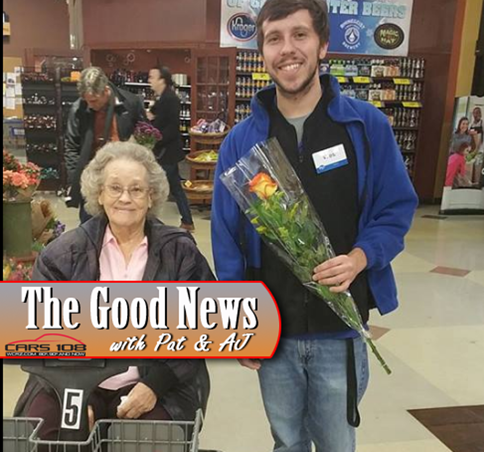 Kroger Cashier Buys Flower for Customer’s 90th Birthday – The Good News [PHOTO]
