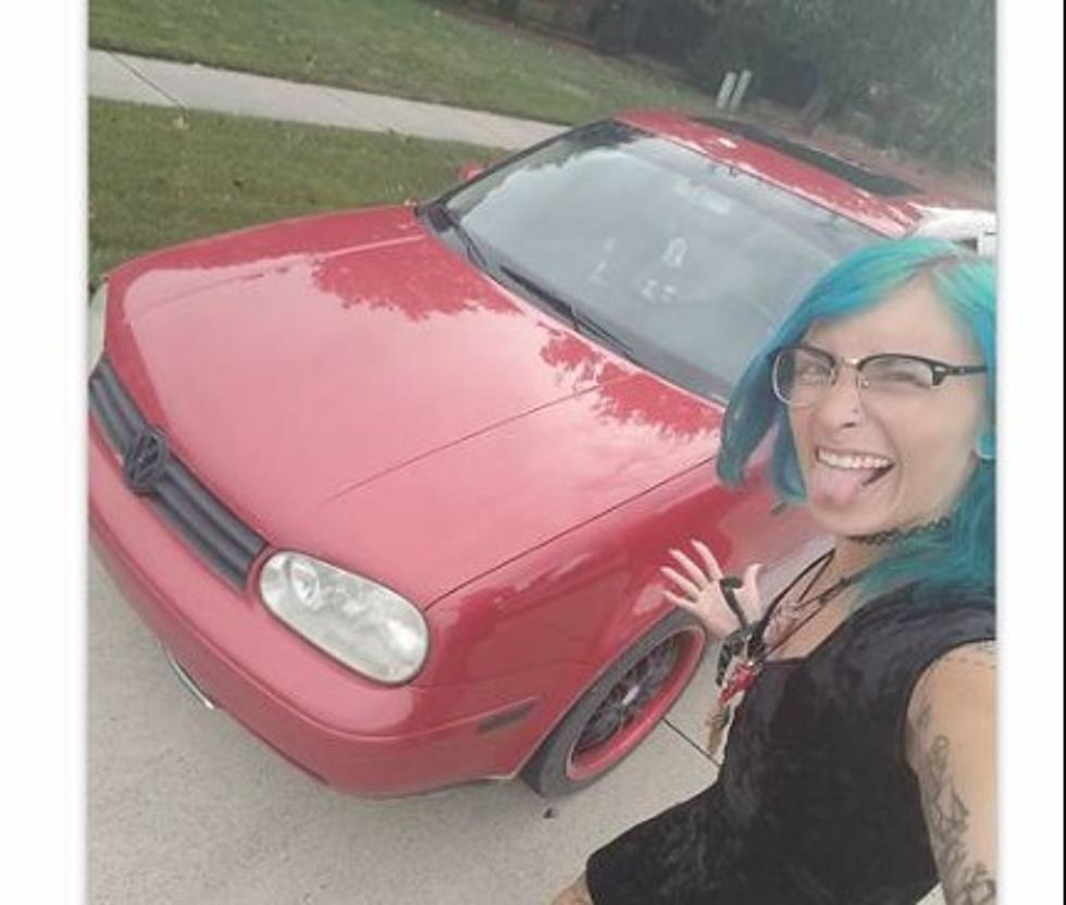 Michigan Woman Trades McDonald’s Szechuan Sauce for a Used Car [PHOTOS]