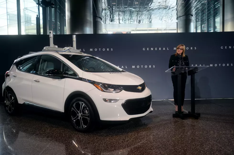 GM Is Mass-Producing Cars Without Steering Wheels