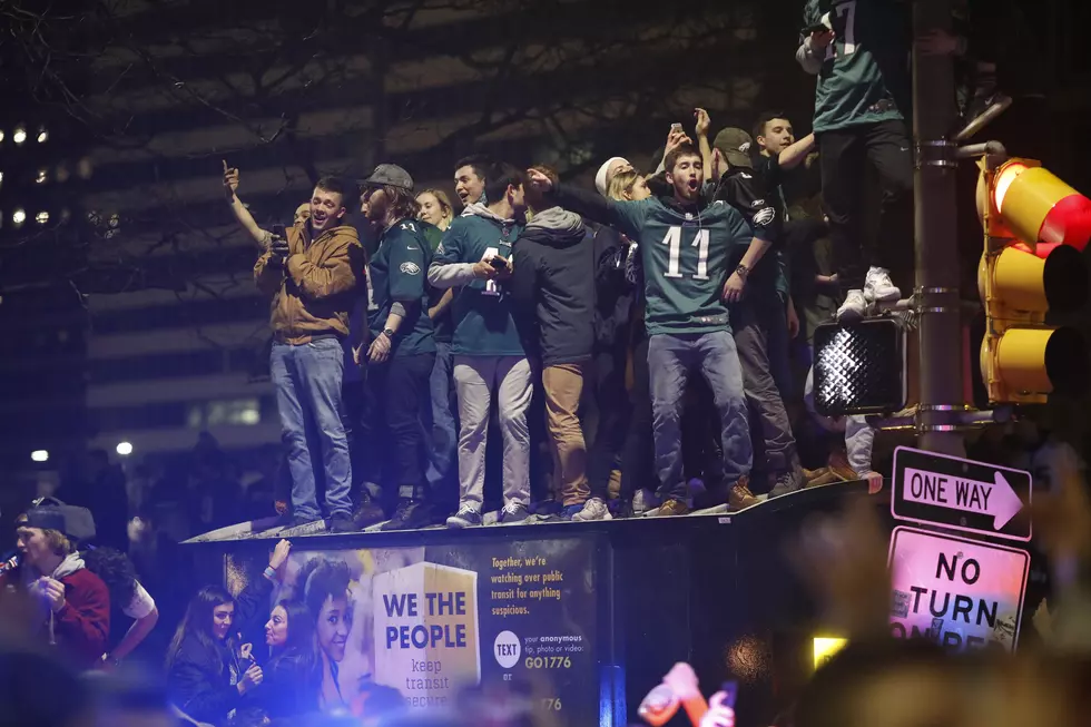 Eagles Fans Ate Horse Poop But Didn’t Steal an Ostrich After Super Bowl Win