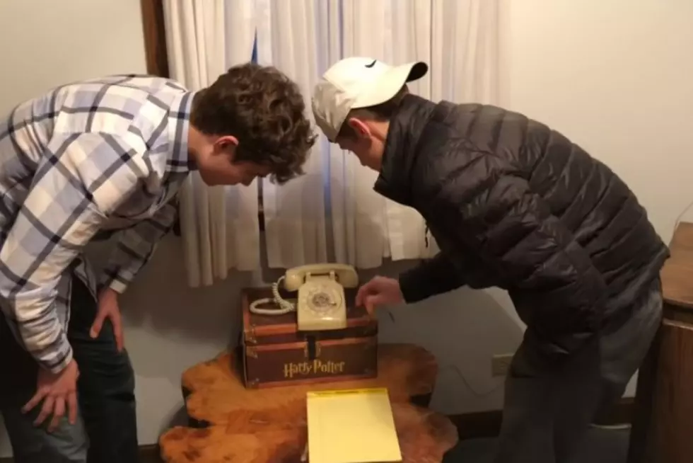 Watching Teens Dial a Rotary Phone is Both Hilarious and Painful [VIDEO]