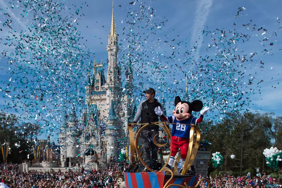Disney Parks are Banning Oversized Strollers. Parents, Calm Down