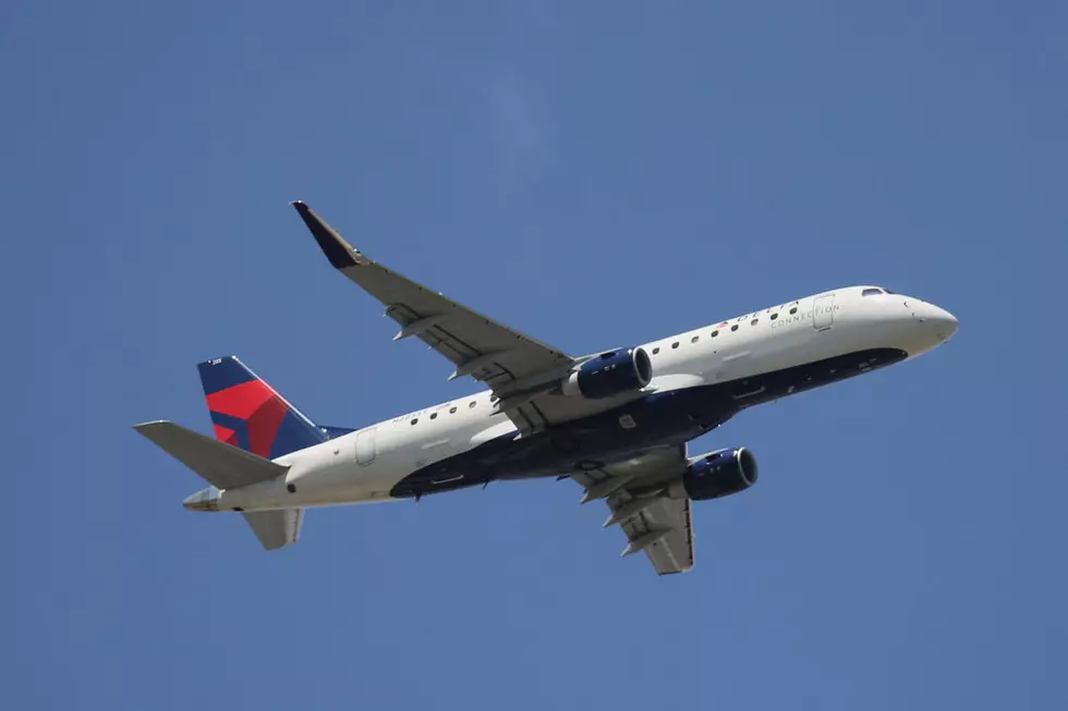 Delta Is Hiring 1,000 Flight Attendants – Here’s How To Apply