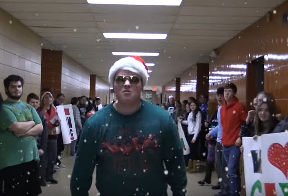 Genesee High School Performs an Epic Christmas Lip Dub