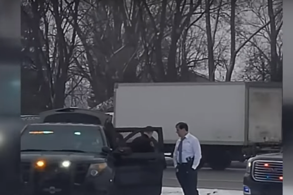 Fake Cop Totally Busted by Real Cop in Oakland County [VIDEO]