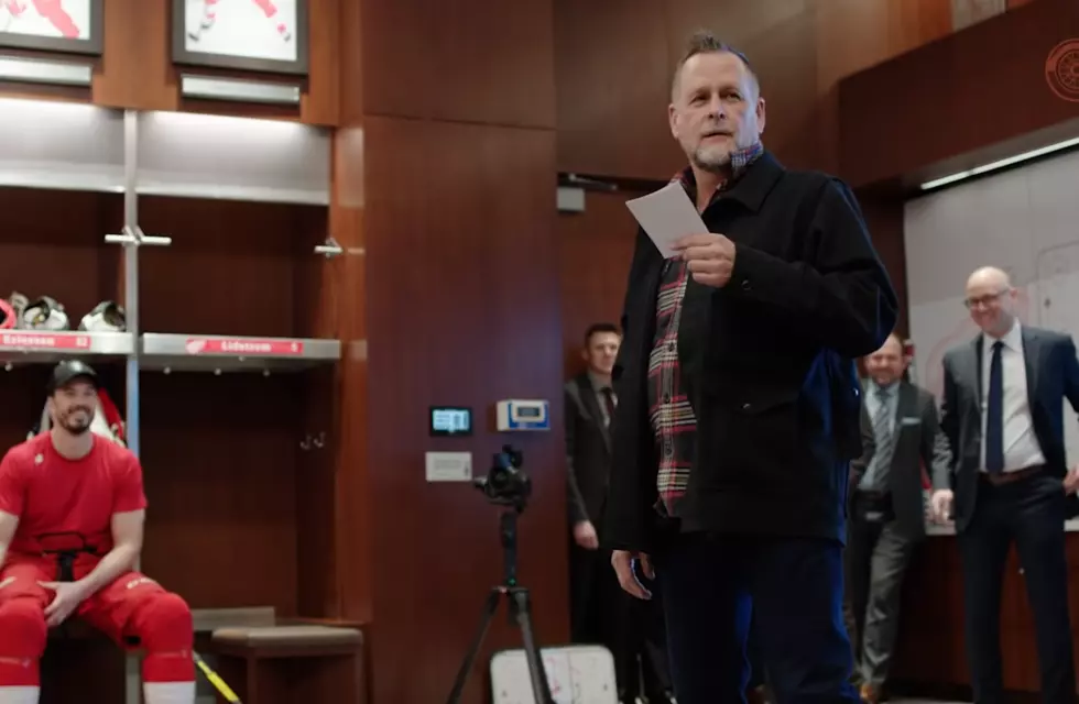 WATCH: Jeff Daniels & Dave Coulier Read the Lineup for Red Wings