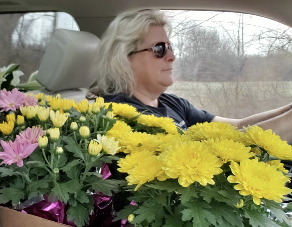 Michigan Florist Donates Easter Plants to Hospitals - Good News