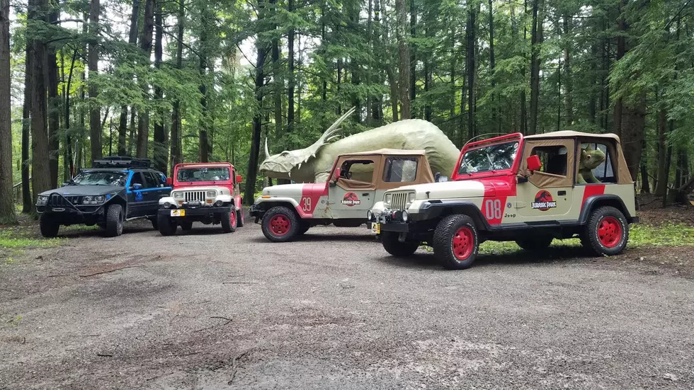 ‘Jurassic Park’ Showing at Flint Drive-In; Get Your Pic With One of the Movie’s Jeeps