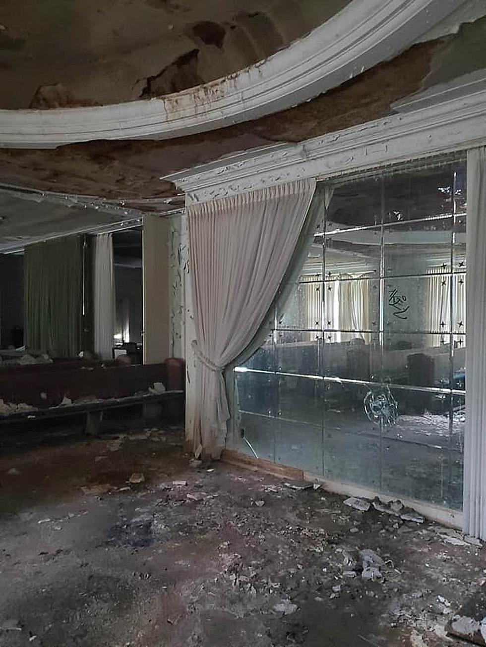 PHOTOS: Check Out The Inside of this Abandoned Flint Funeral Home