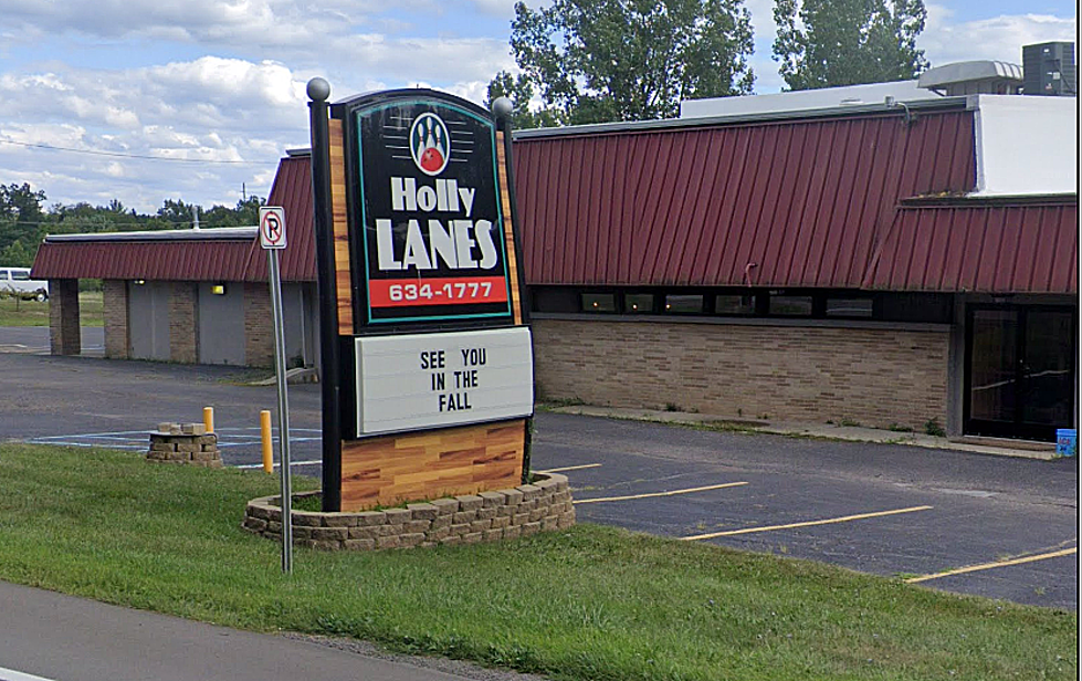 ‘Barstool Sports’ Owner Helps to Keep Holly Lanes Open