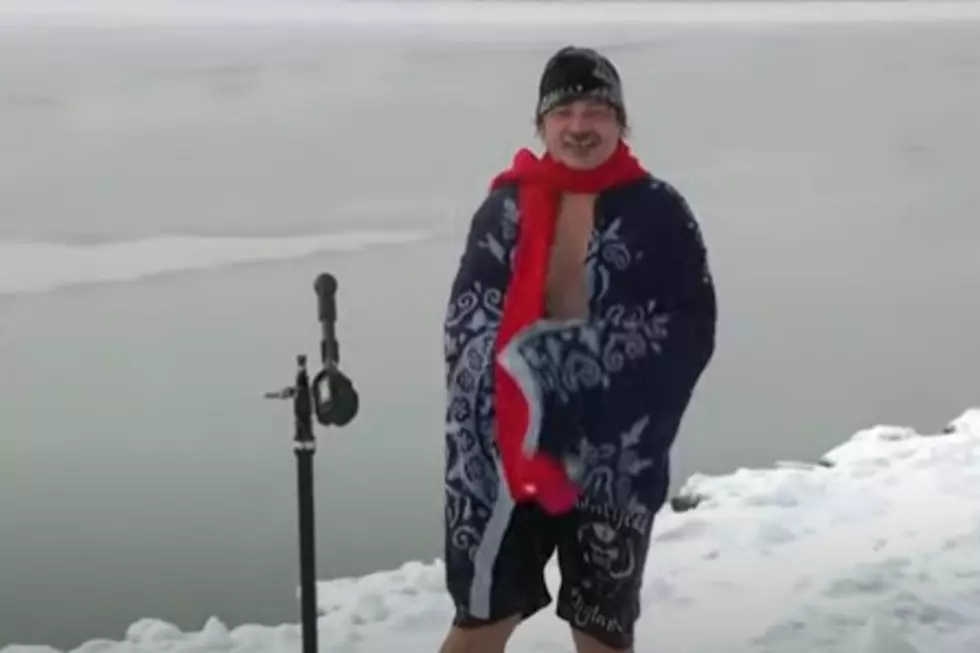 Meet the Man Who Jumps Into Lake Michigan Every Day (Even Right Now) [VIDEO]