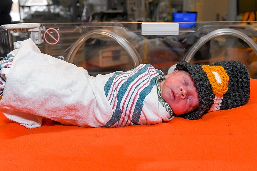 Thankful Blessings: Photos of Thanksgiving Outfits on Hurley’s NICU Babies