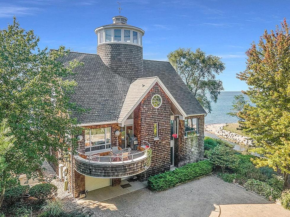 Lighthouse Living: This Michigan Home Was Designed to Look Like the Real Thing [PHOTOS]