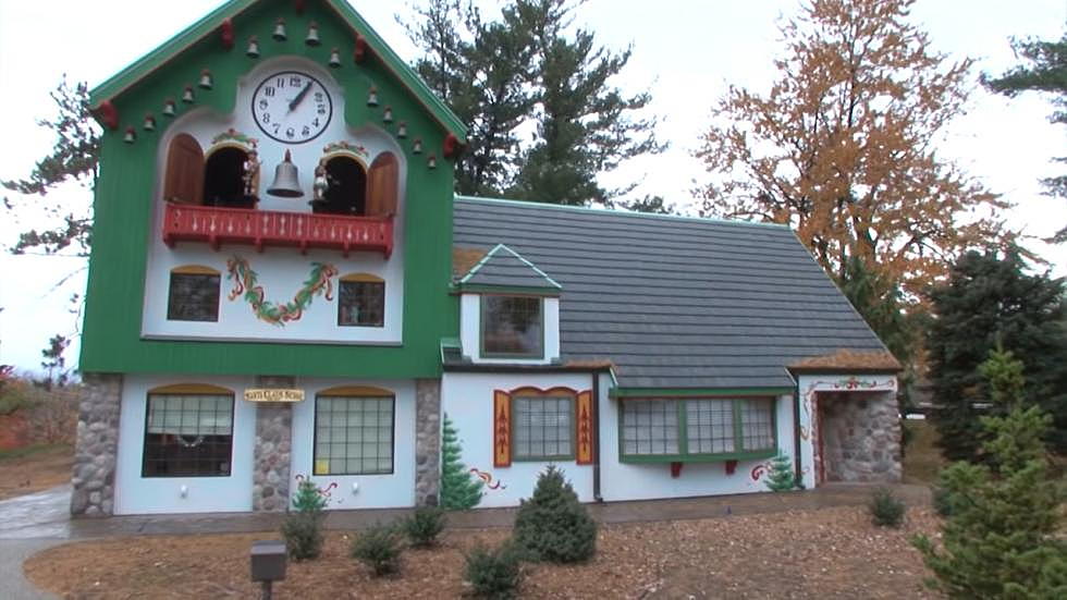 This Michigan City Has the Oldest Santa School in the World