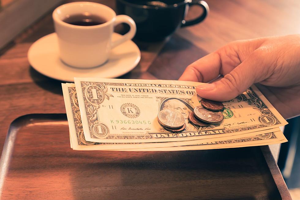 How Generous Are Michiganders When Tipping? See How We Rank