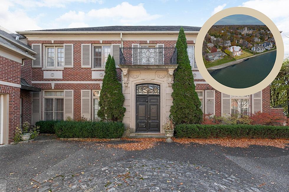 Anita Baker's $1.8M Grosse Pointe Home is on the Market 