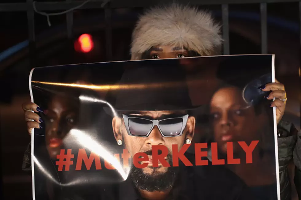 BREAKING NEWS: R. Kelly has been indicted on 10 counts