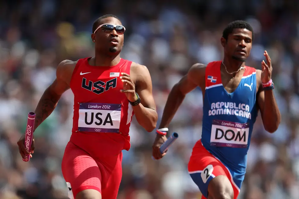 Olympic Runner Manteo Mitchell Finishes Race After Breaking Leg [VIDEO]