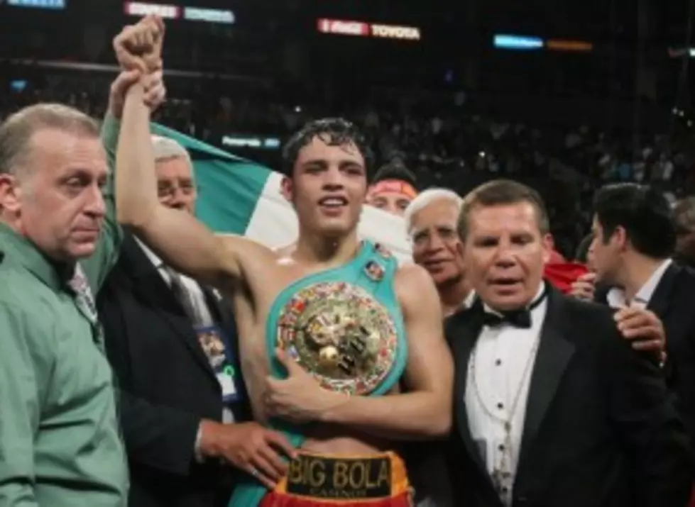 Chavez Jr. Will Have Legendary Father In Corner, but is it a Good Move?