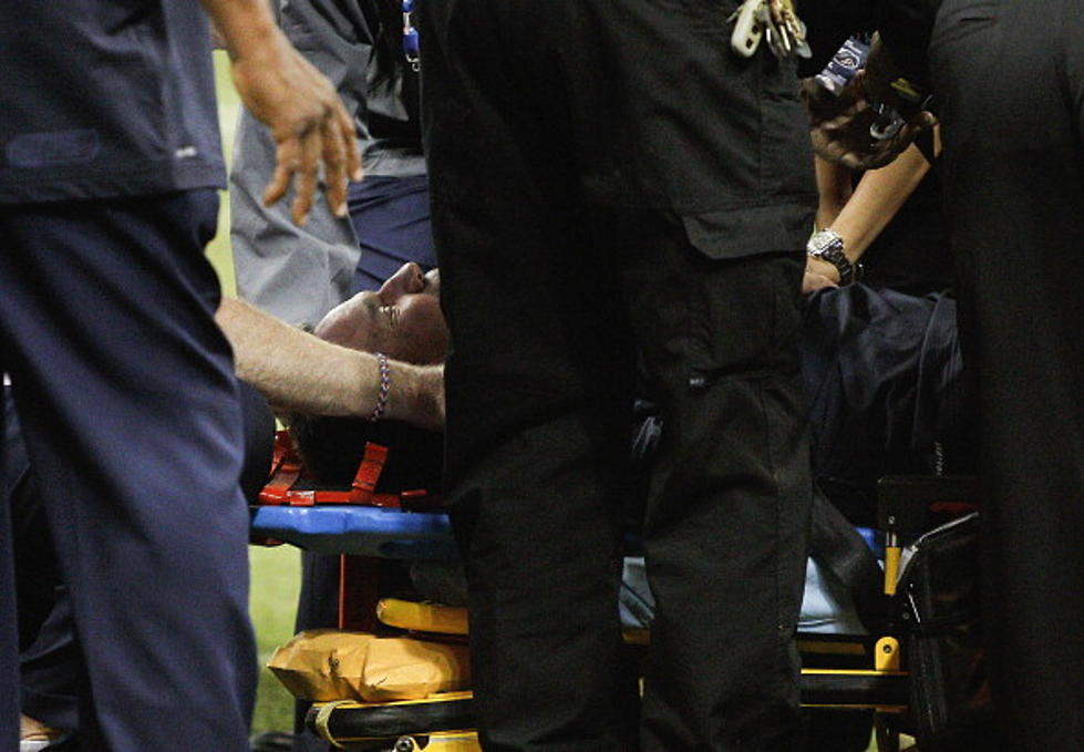 Houston Texans Head Coach Gary Kubiak Collapses On Field At Halftime And Taken To Hospital