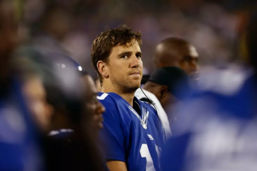 Eli Manning Hilariously Answers Questions from Fans on Reddit