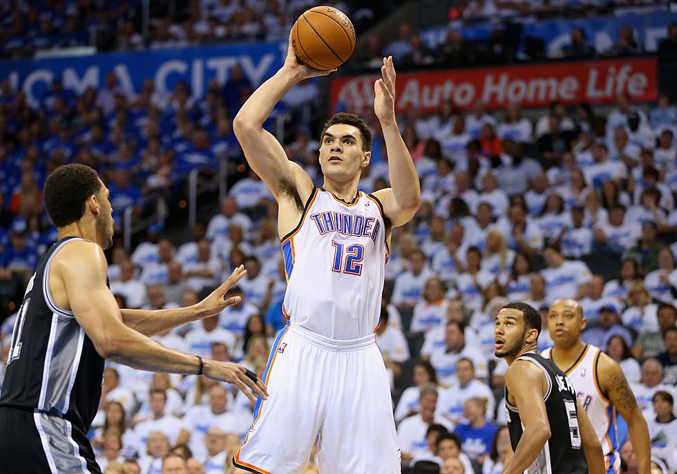 Thunder Center Steven Adams Out for Three Weeks with Injured Hand