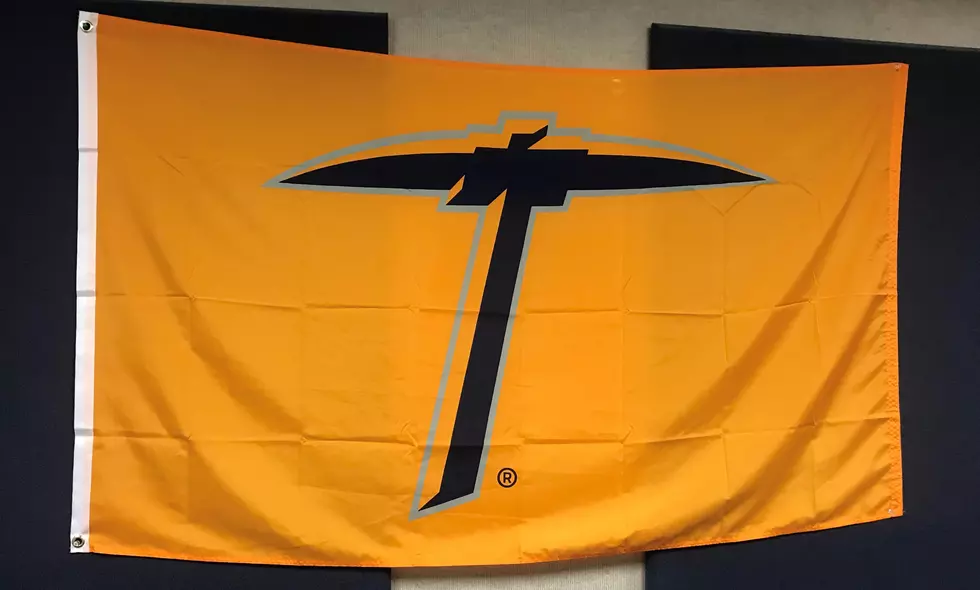UTEP &#8216;Plant Your Pick&#8217; Fundraiser Offers Free Flag with Donation