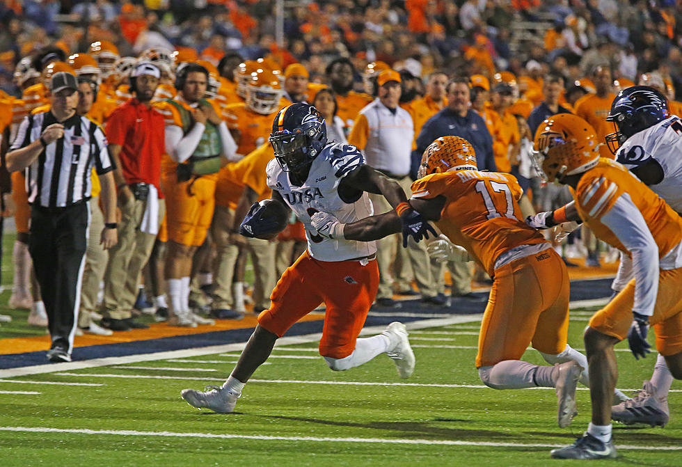 32 of the Best Action Shots from UTEP and UTSA at the Sun Bowl