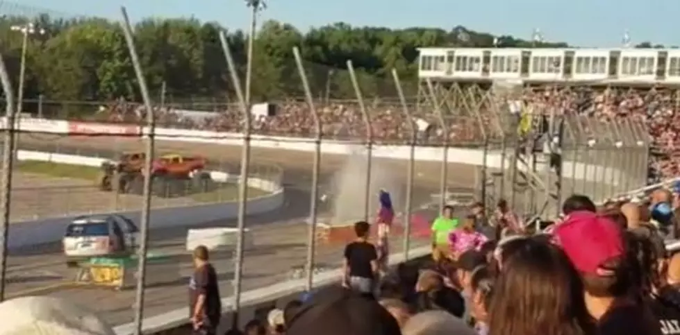 Hot Tub Drag Races Are Anything But Relaxing