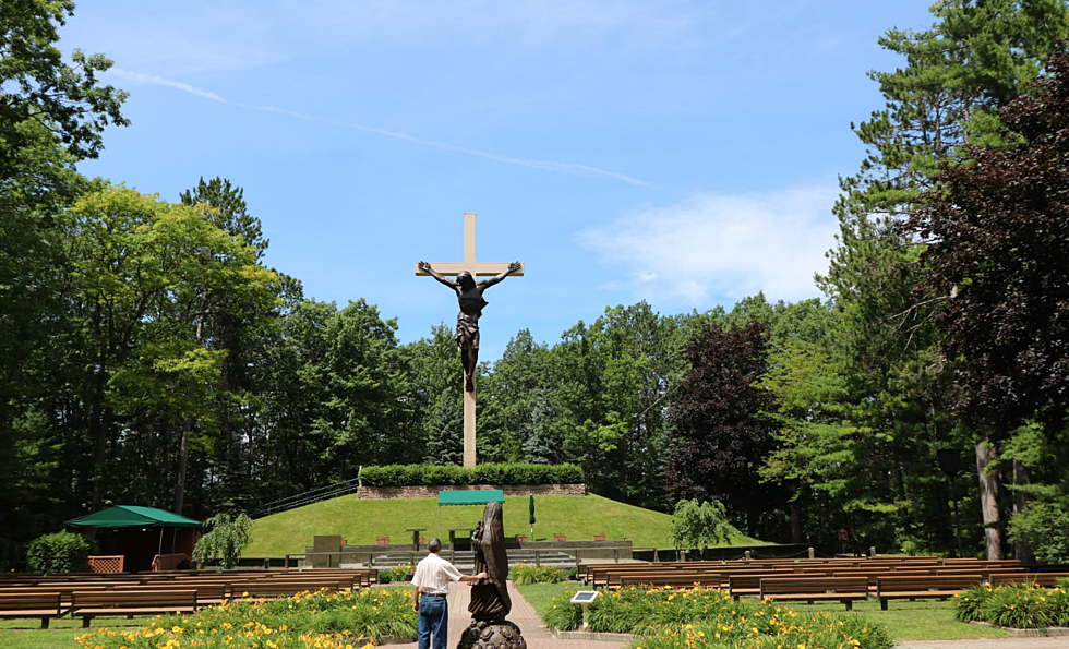 The Worlds Largest Crucifix Is In Michigan And You Can See It For Free