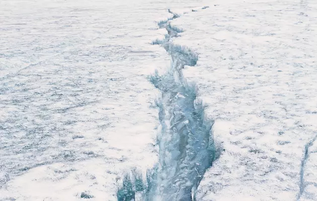 Hear a Strange Cracking Noise in This Bitter Cold? It&#8217;s Probably a Frostquake