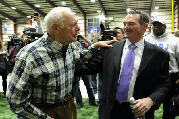 Bud Grant Is Having Another Garage Sale