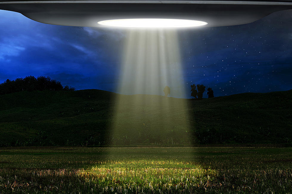 Reports Indicate There Are Massive UFO Sightings In MA