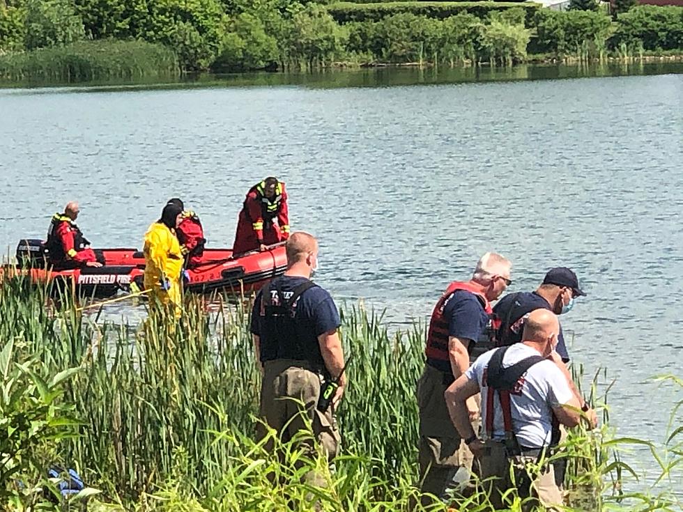 Rescue Team Searches for Man in Silver Lake (Pictures)