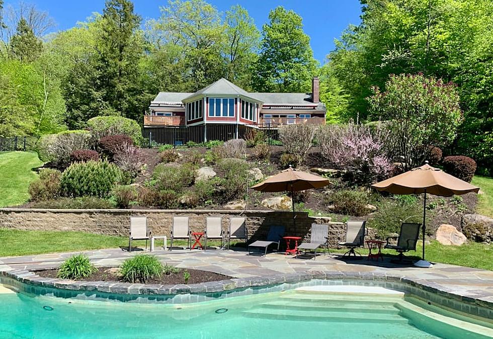 25 Spectacular Pools You Can Find at These Idyllic Massachusetts Airbnb’s