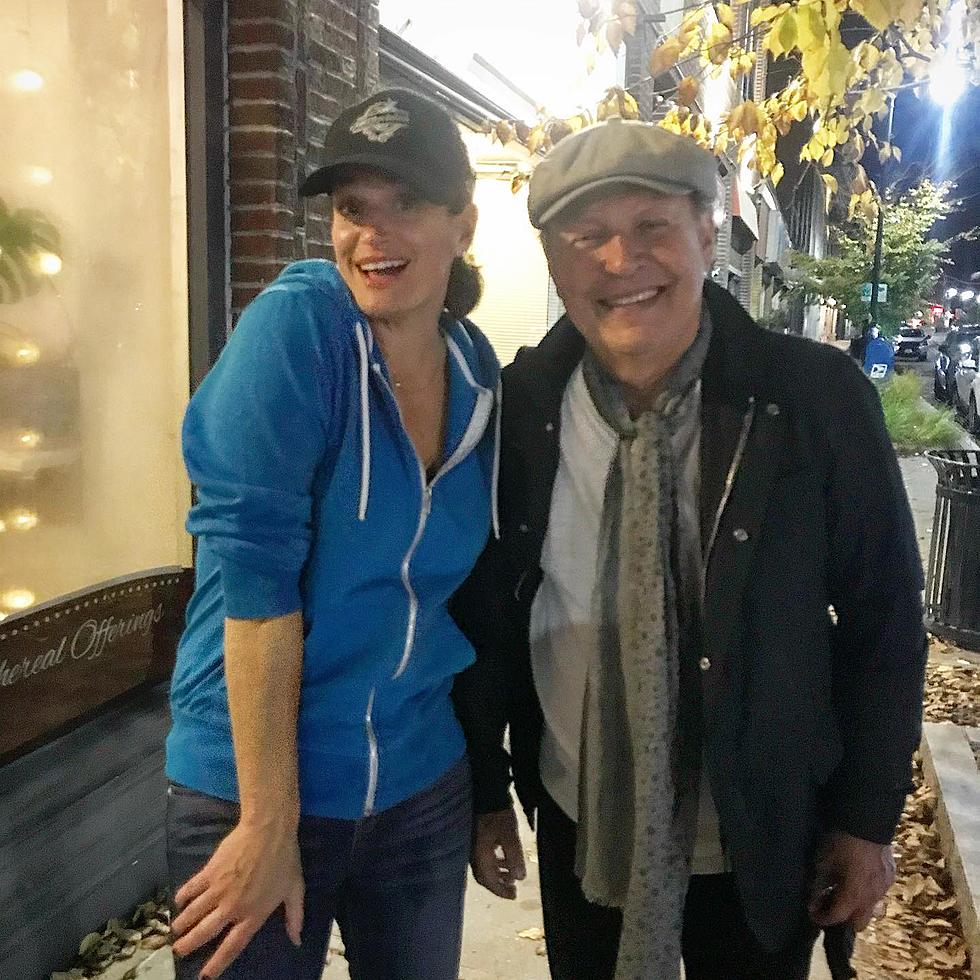 Emmy Award Winning Actor Billy Crystal Stops By Downtown Pittsfield Bar