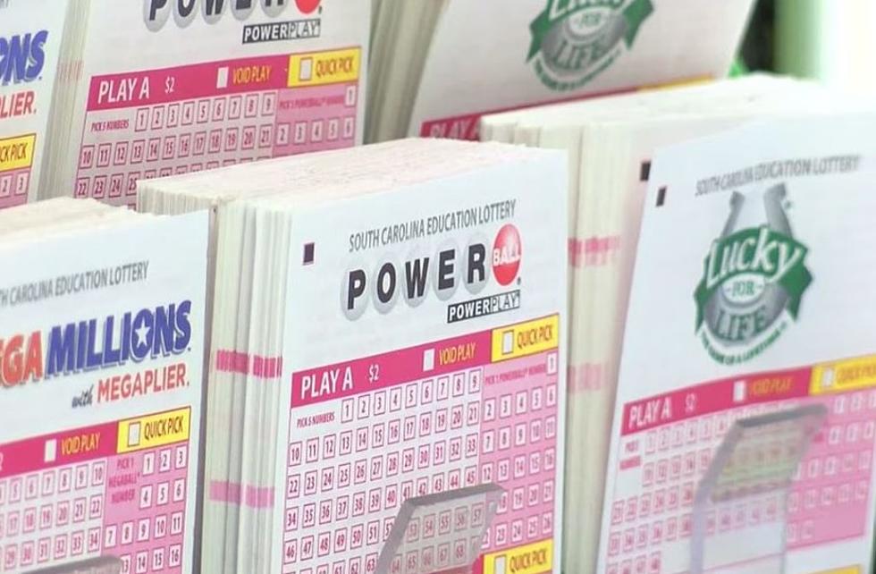 Is It Illegal to Claim a $1B Powerball Prize Anonymously in MA?