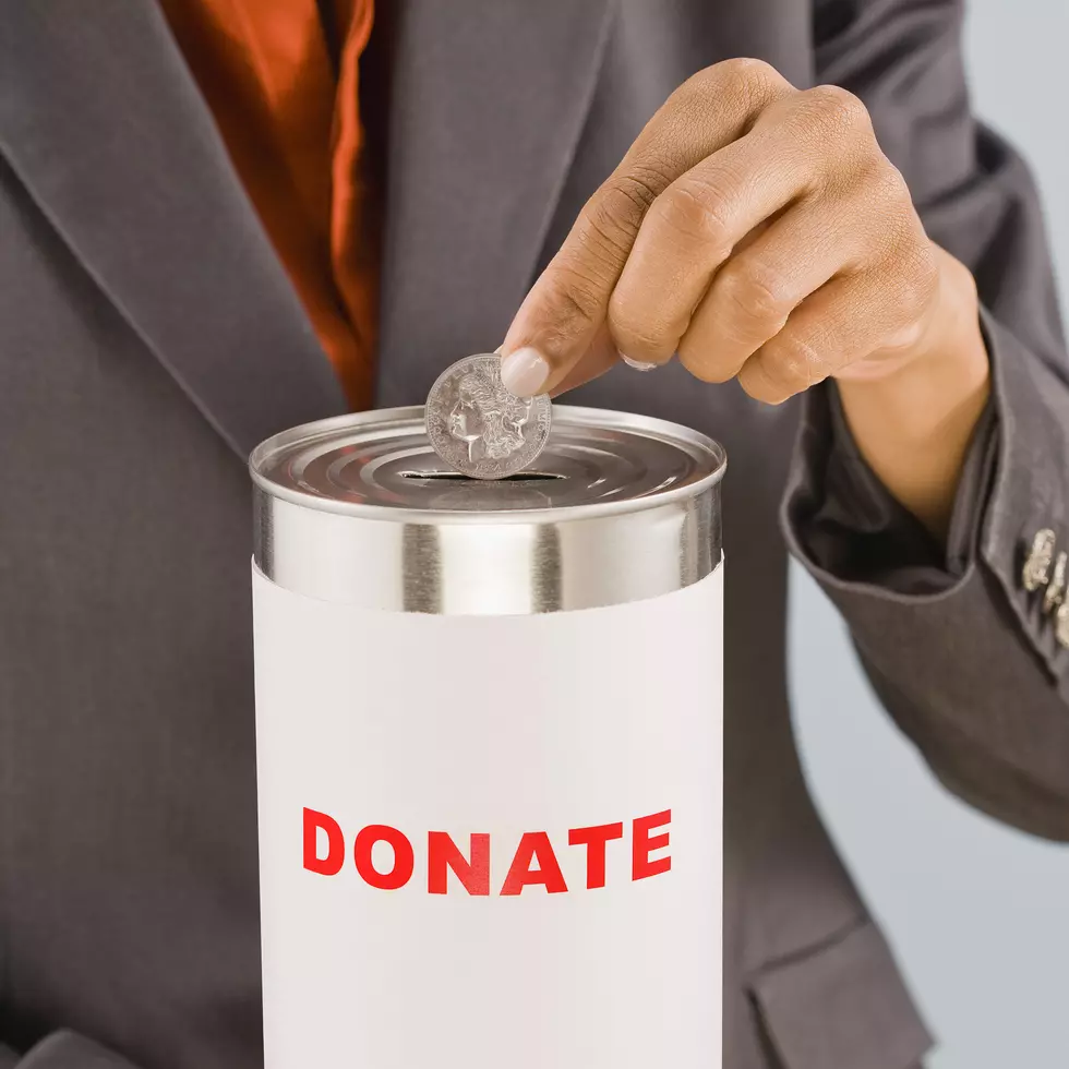 Study Proves It Really Is Better to Give Than to Receive